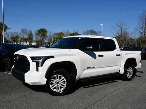 Used 2024 Toyota Tundra SR5 image 3