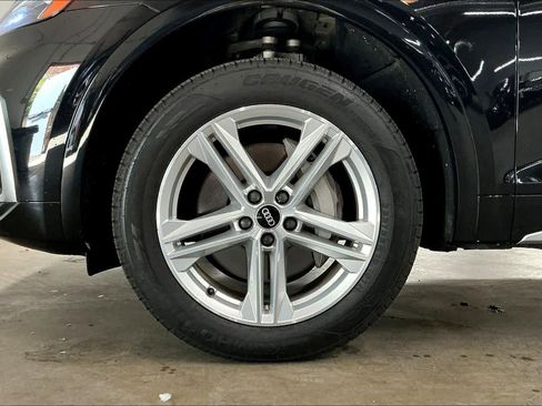 Used 2022 Audi Q5 e Premium w/ Convenience Package image 12