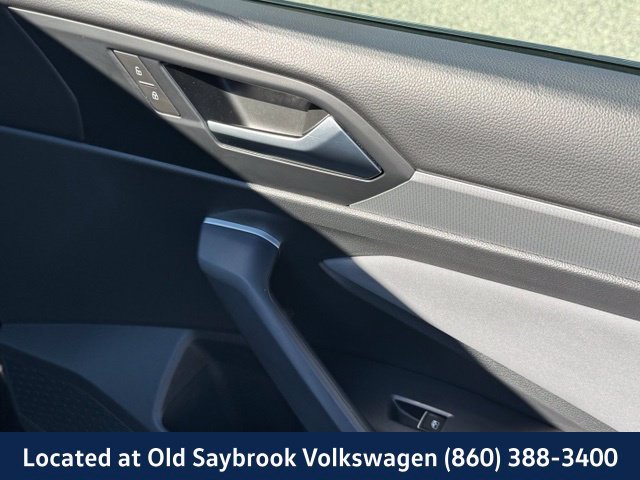 Certified 2025 Volkswagen Jetta SE FWD image 28