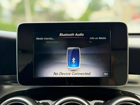 Used 2019 Mercedes-Benz GLC 300 4MATIC image 29