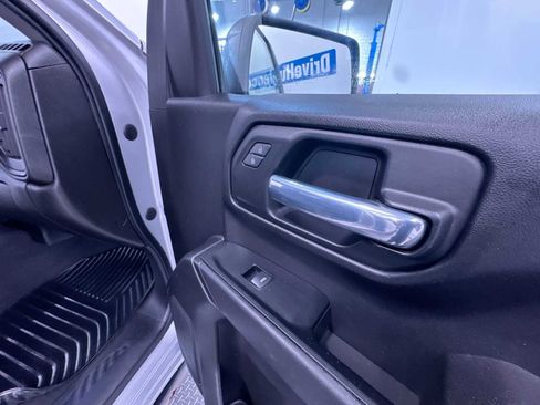 Used 2021 Chevrolet Silverado 1500 Custom AWD/4WD image 26