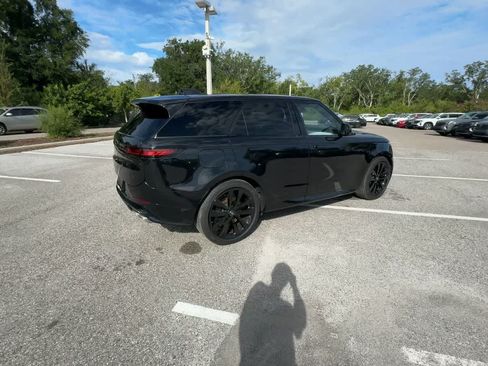 Used 2025 Land Rover Range Rover Sport Dynamic SE AWD/4WD image 8