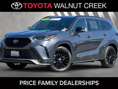 Certified 2025 Toyota Highlander XSE
