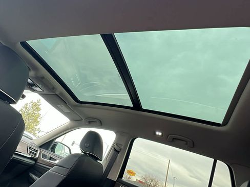 New 2026 Volkswagen Atlas SEL Premium R-Line image 32