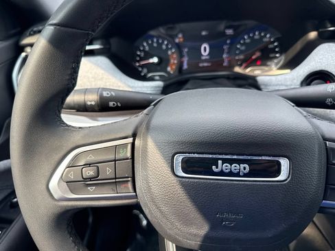 Used 2024 Jeep Compass Latitude AWD/4WD image 23