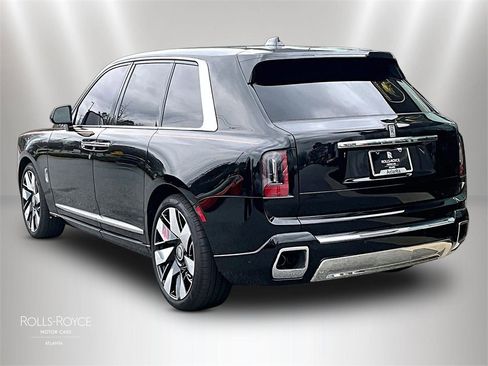 Certified 2025 Rolls-Royce Cullinan image 11