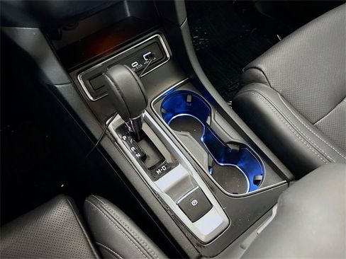 Used 2024 Subaru Ascent Limited image 22