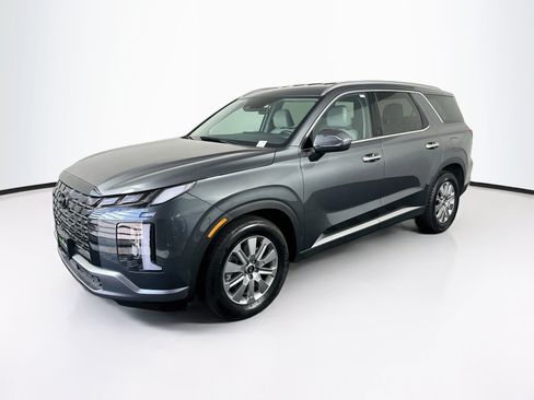 Used 2025 Hyundai Palisade SEL FWD image 3