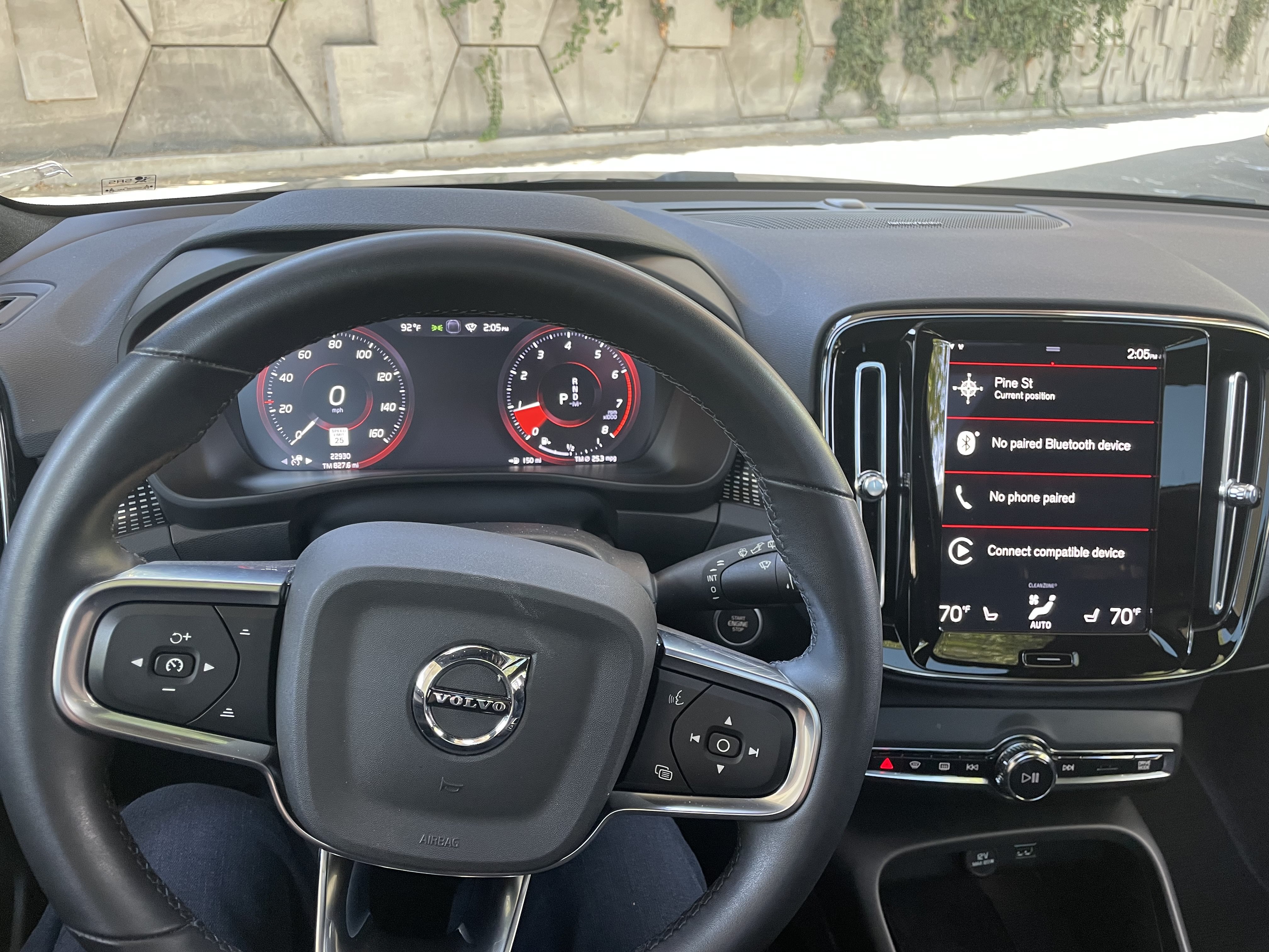 Used 2022 Volvo XC40 T5 R-Design w/ Advanced Package AWD/4WD image 7