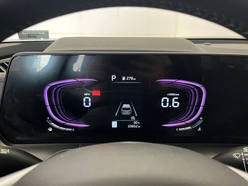Used 2025 Kia Telluride S FWD image 65