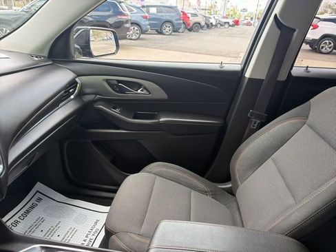 Used 2018 Chevrolet Traverse LT FWD image 26