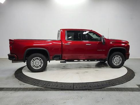 Used 2021 Chevrolet Silverado 2500 High Country w/ Technology Package AWD/4WD image 8