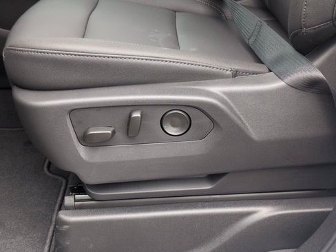 New 2026 Chevrolet Tahoe Z71 w/ Comfort Package AWD/4WD image 38