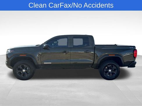 Used 2023 GMC Canyon Elevation w/ Elevation Premium Package AWD/4WD image 2