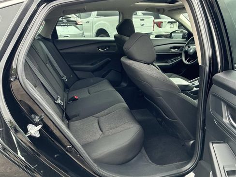Used 2023 Honda Accord EX image 10