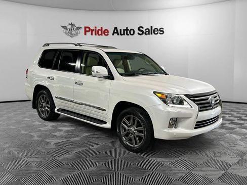 Used 2015 Lexus LX 570 4WD image 3