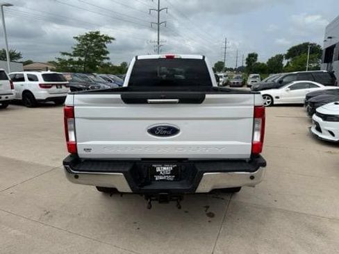 Used 2018 Ford F350 XLT w/ XLT Premium Package AWD/4WD image 4
