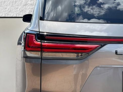 New 2026 Lexus LX 700h F Sport AWD/4WD image 10