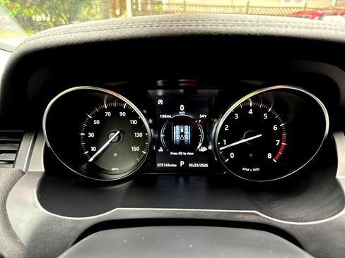Used 2018 Land Rover Range Rover Evoque SE Premium AWD/4WD image 19