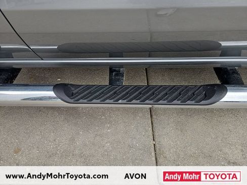 Used 2025 Chevrolet Silverado 1500 LT RWD image 38