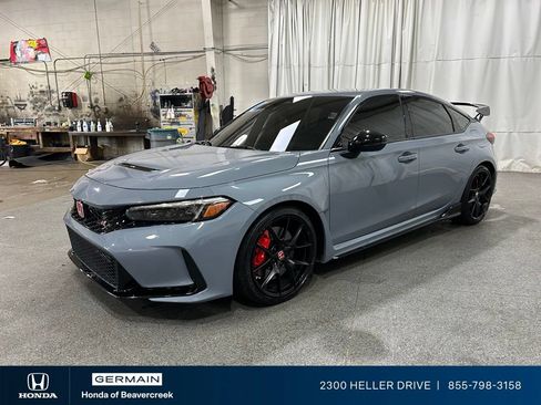 Used 2024 Honda Civic Type R image 4