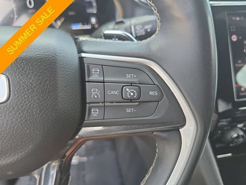Certified 2022 Jeep Grand Cherokee Altitude AWD/4WD image 23