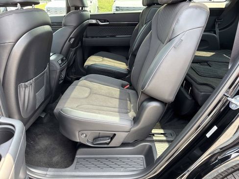 Certified 2025 Hyundai Palisade Calligraphy AWD/4WD image 23