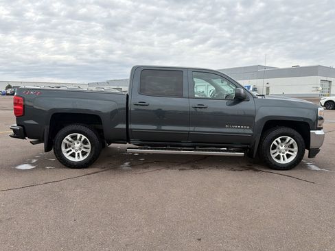 Used 2018 Chevrolet Silverado 1500 LT w/ All Star Edition image 9