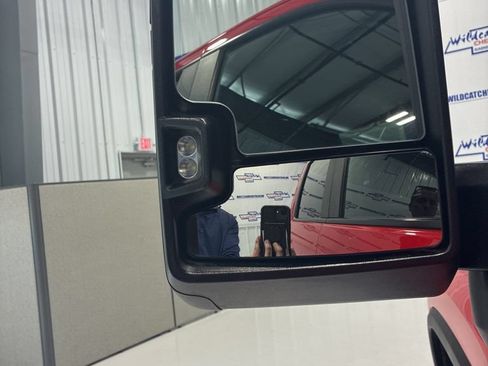 Used 2020 Chevrolet Silverado 3500 LT w/ Convenience Package AWD/4WD image 9