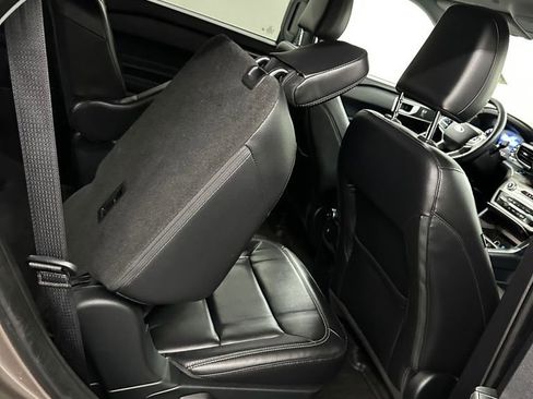 Used 2021 Ford Explorer XLT w/ Equipment Group 202A image 30