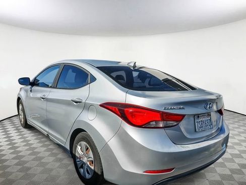 Used 2016 Hyundai Elantra SE image 7