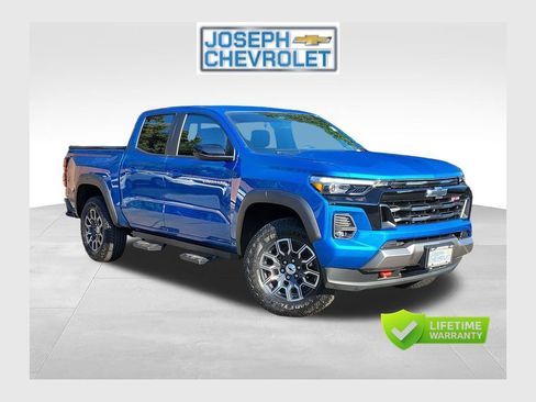 Used 2024 Chevrolet Colorado Z71 w/ Z71 Convenience Package 2 AWD/4WD image 1