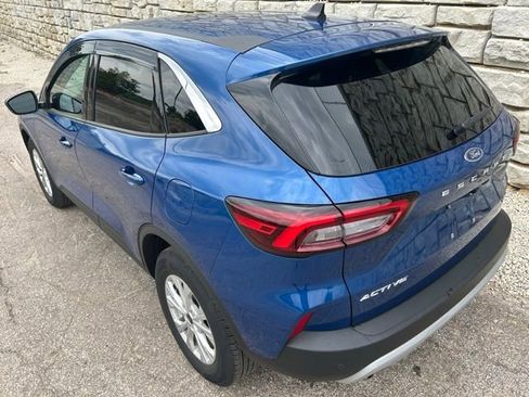 Used 2023 Ford Escape Active w/ Tech Pack #2 AWD/4WD image 4