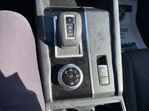 Used 2022 Mitsubishi Outlander ES image 23