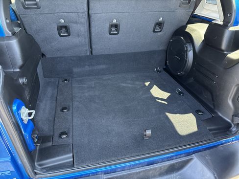 Used 2024 Jeep Wrangler Unlimited Rubicon 4xe image 5