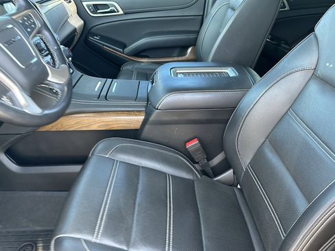 Used 2020 GMC Yukon Denali image 13