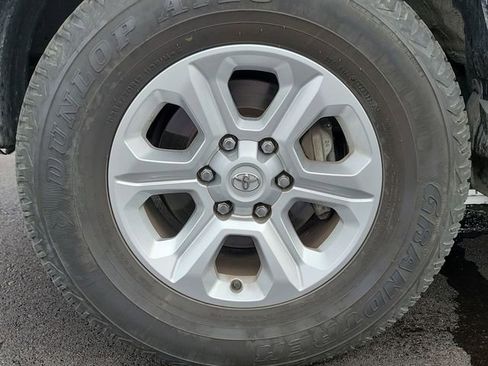 Used 2024 Toyota 4Runner SR5 Premium image 27