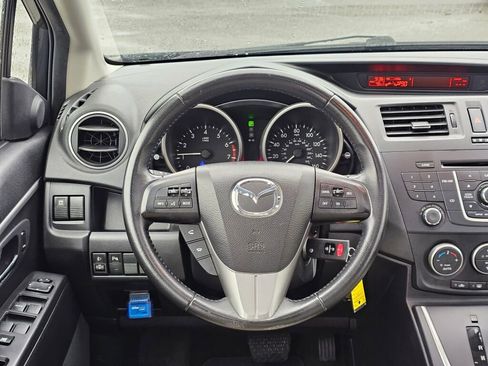 Used 2014 MAZDA MAZDA5 Grand Touring image 17