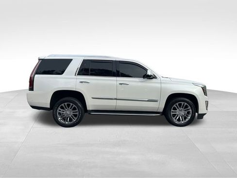 Used 2017 Cadillac Escalade image 6