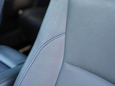Used 2019 Toyota Highlander Limited AWD/4WD image 29