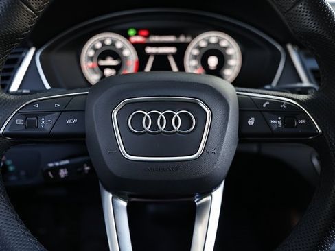 Certified 2025 Audi Q5 2.0T Premium Plus w/ Premium Plus Package image 32