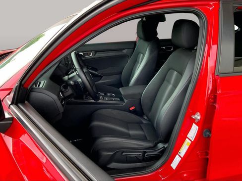 Used 2023 Honda Civic Sport image 8