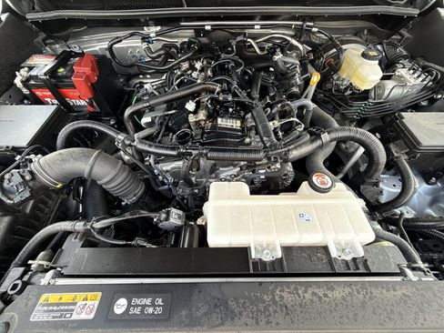 Certified 2025 Toyota 4Runner TRD Sport Premium w/ Tow Technology Package AWD/4WD image 17