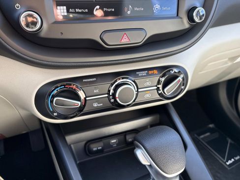 New 2025 Kia Soul LX image 28