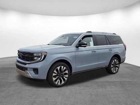 New 2026 Ford Expedition Platinum w/ Driver's Package image 4