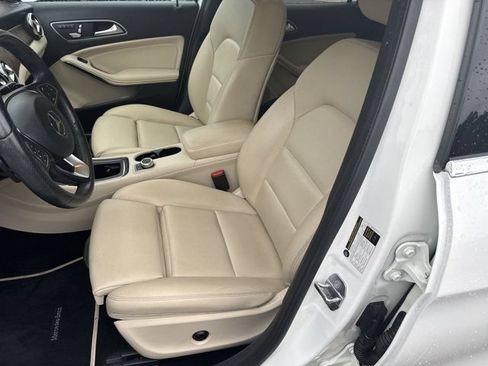 Used 2018 Mercedes-Benz GLA 250 image 10