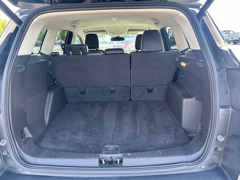 Used 2019 Ford Escape Titanium AWD/4WD image 9