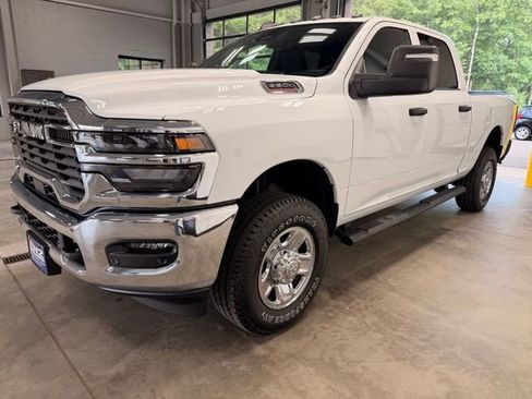 Used 2025 RAM 2500 Tradesman AWD/4WD image 5