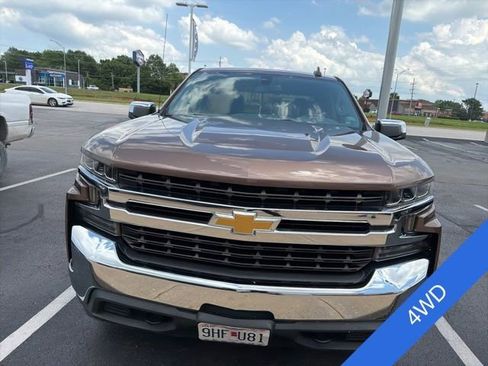 Used 2019 Chevrolet Silverado 1500 LT w/ All-Star Edition AWD/4WD image 2