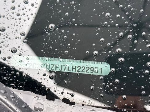 Used 2020 Dodge Challenger R/T Scat Pack image 9